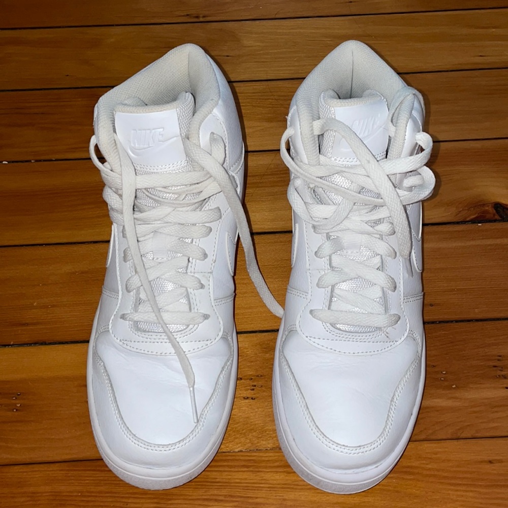 Nike ebernons